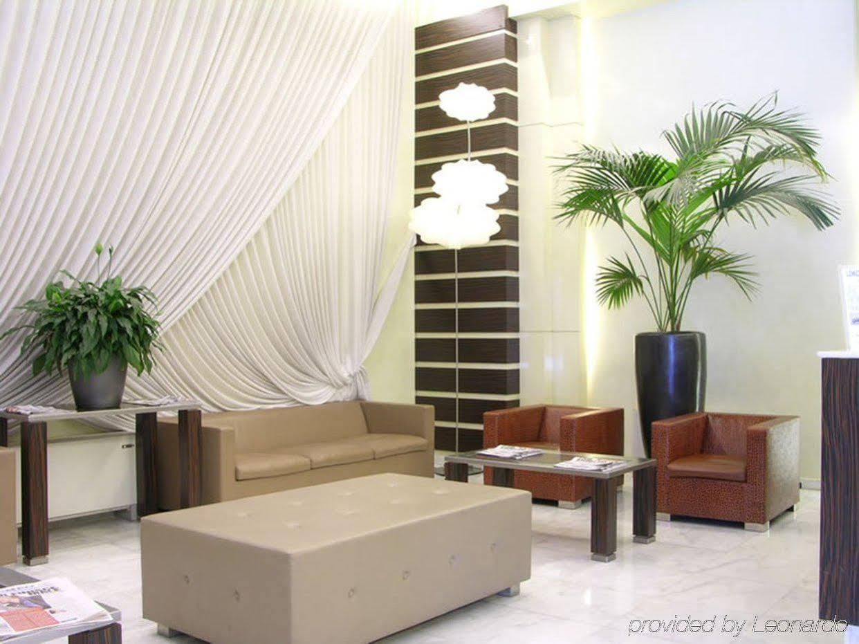 Hotel Papillo &