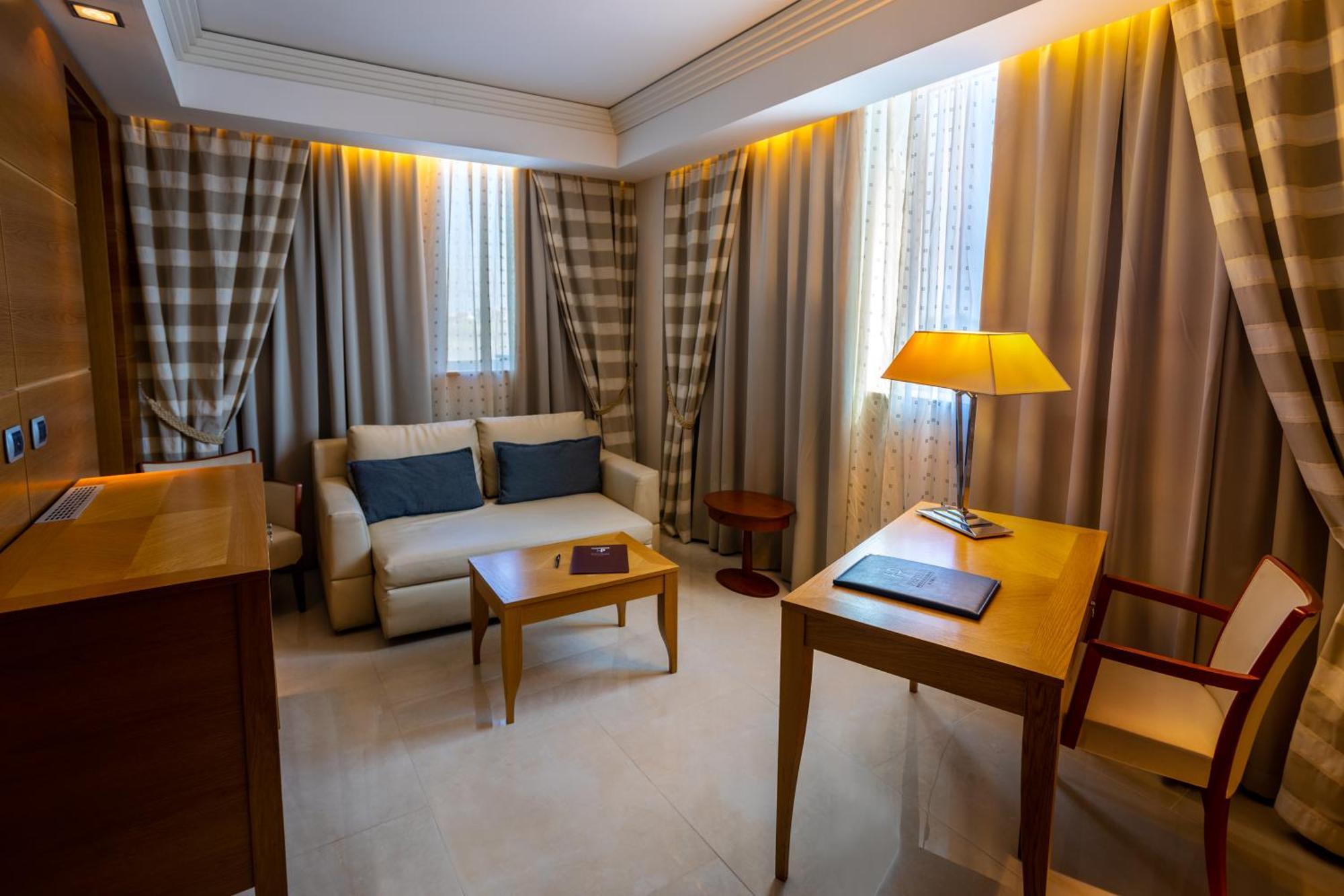 Hotel Papillo & Roma