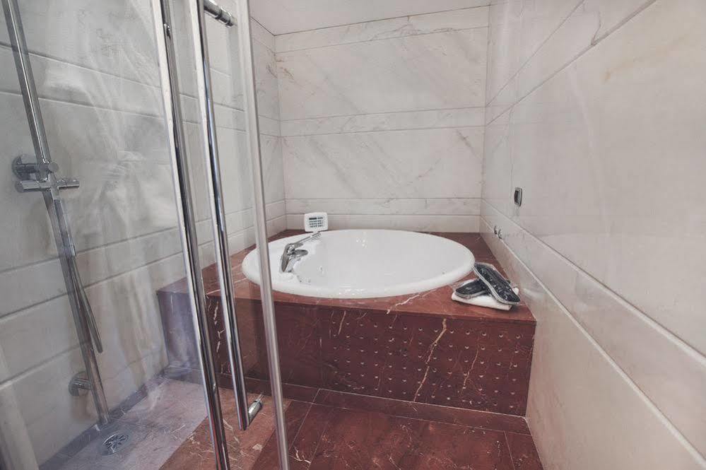 Hotel Papillo & Roma